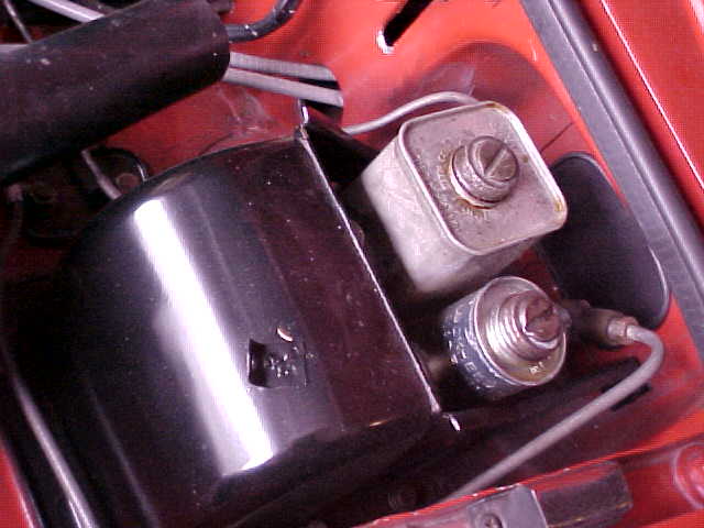 Early MGB Brake and Clutch Master Cylinder Caps