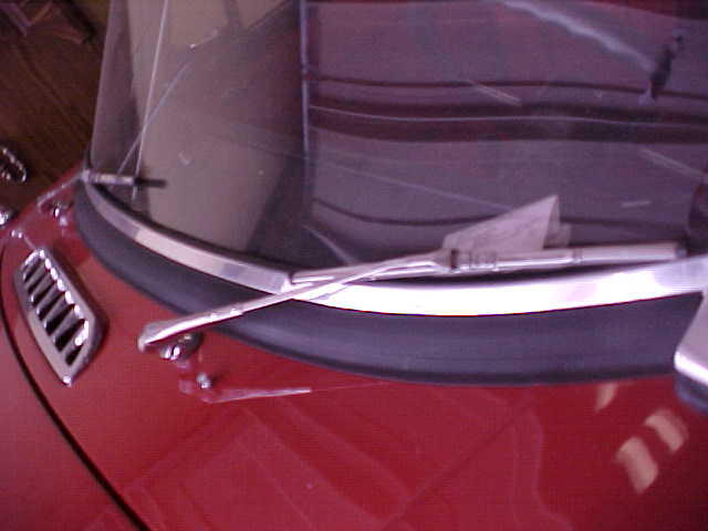 Early MGB windshield cowl rubber 2