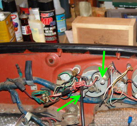 Really basic question- Speedometer removal : MGB & GT ... 1971 mgb wiring diagram 