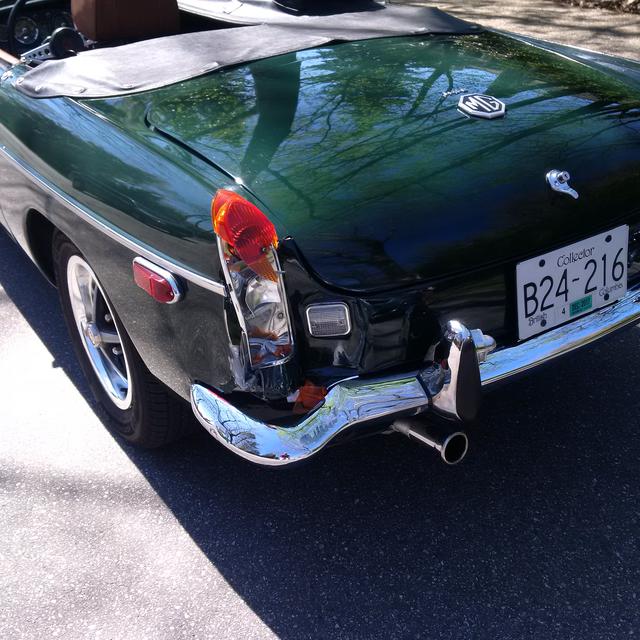 Blue MG MGB Chrome bumper car cut out lapel pin 