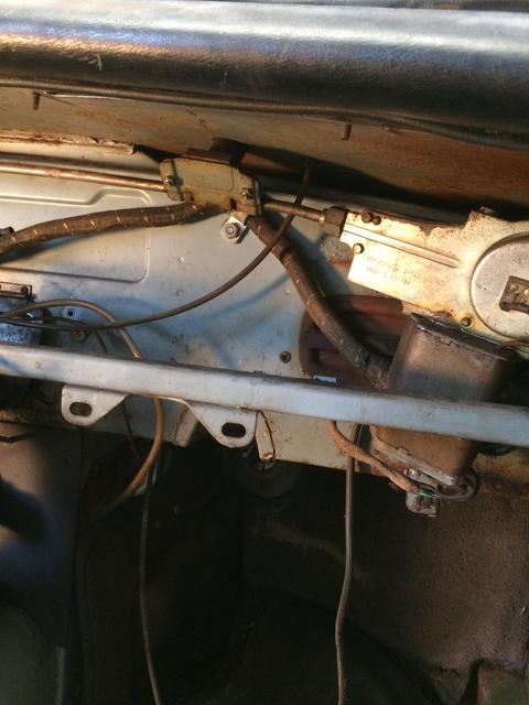 Early roadster wiring harness routing : MGB & GT Forum : MG Experience