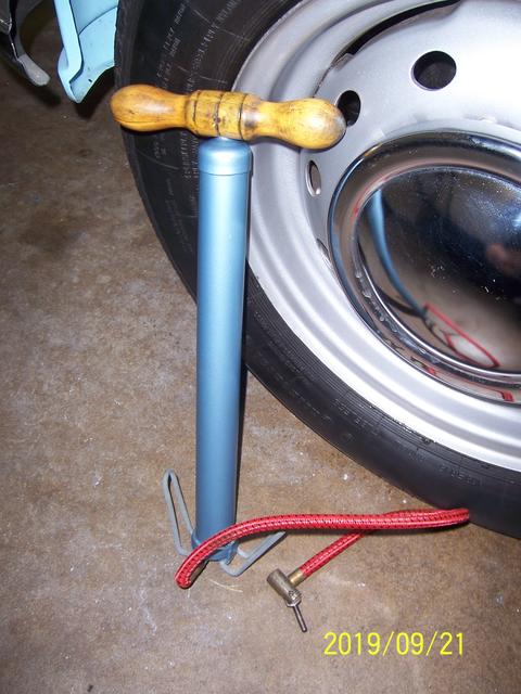 Original Vintage Sutty Tyre Pump Connector Pipe NOS