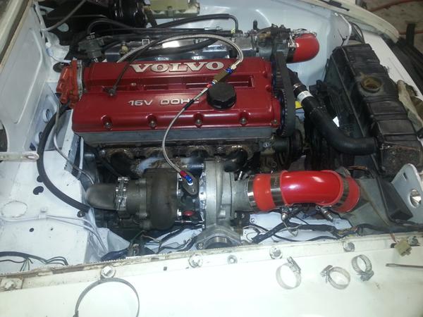 FordVolvo DOHC 2.3 liter Turbo Conversion into 79 MGB